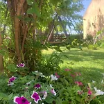 A Due Passi Da Bed & Breakfast 3*