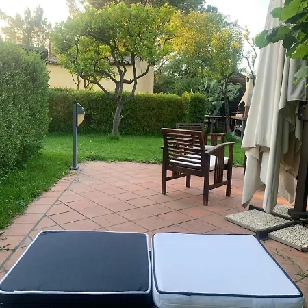 A Due Passi Da 3* Aci SantʼAntonio