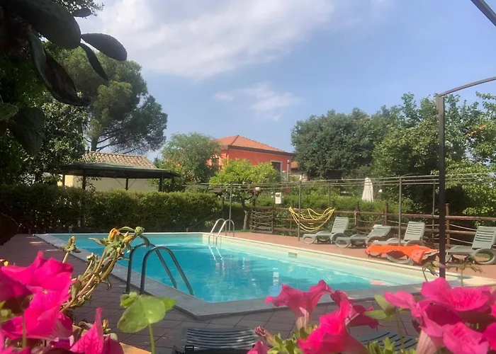 Bed & Breakfast A Due Passi Da 3*